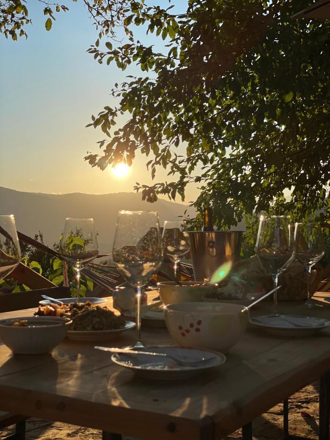 Sadmeli Winery Hotel Ambrolauri Kültér fotó