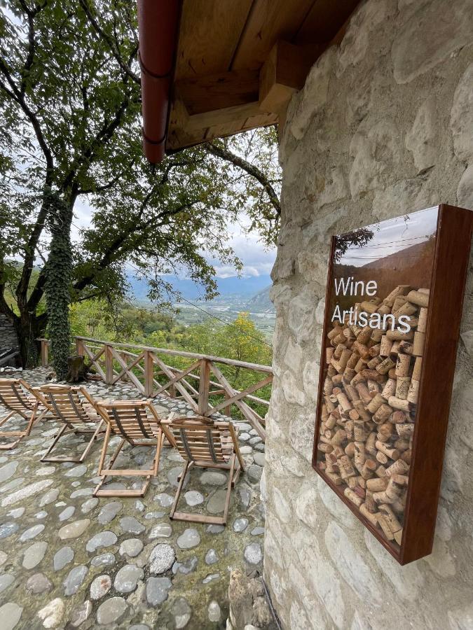 Sadmeli Winery Hotel Ambrolauri Kültér fotó